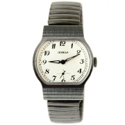 Часы "Победа" овальные с белым циферблатом в антимагнитном корпусе 